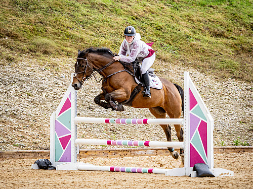 Breach Barn Showjumping (QP2344) 